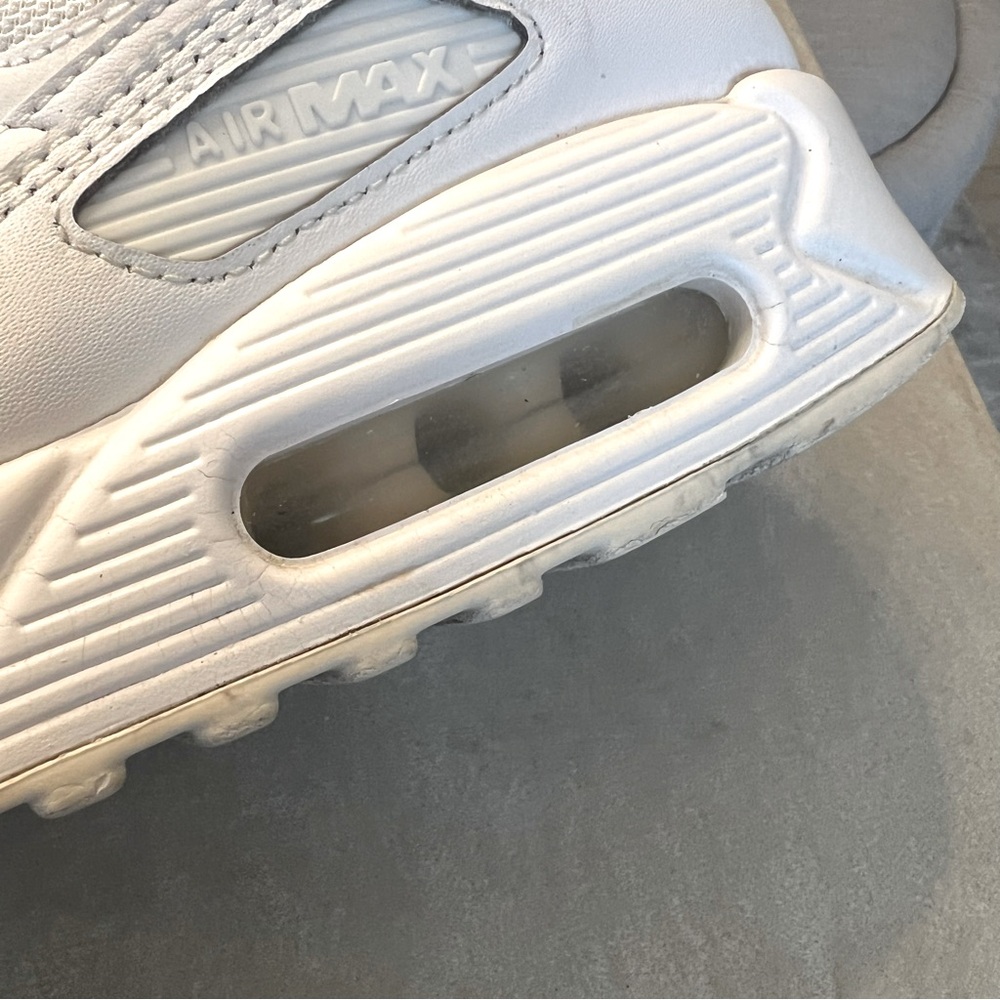 NIKE Air Max 90 Sneakers, White,‎ 9 - Picture 13 of 15